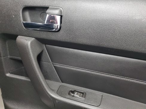 Used 2009 HUMMER H3T Luxury image 18