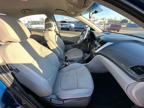 Used 2015 Hyundai Accent GLS image 13
