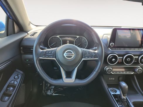 Used 2021 Nissan Sentra SV FWD image 13