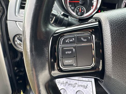 Used 2020 Dodge Grand Caravan SXT FWD image 20
