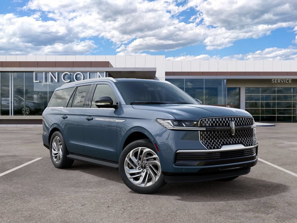 New 2027 Lincoln Navigator Premiere RWD image 4