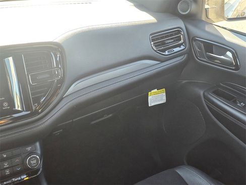 Used 2022 Dodge Durango GT image 19