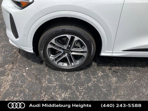 Used 2025 Audi Q5 Premium Plus w/ Premium Plus image 14