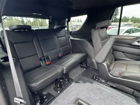 Used 2021 Chevrolet Tahoe High Country w/ Premium Package image 13