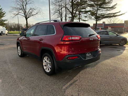 Used 2017 Jeep Cherokee Latitude image 5