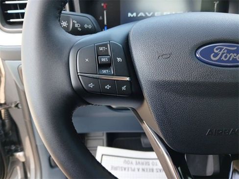 New 2025 Ford Maverick XLT image 21