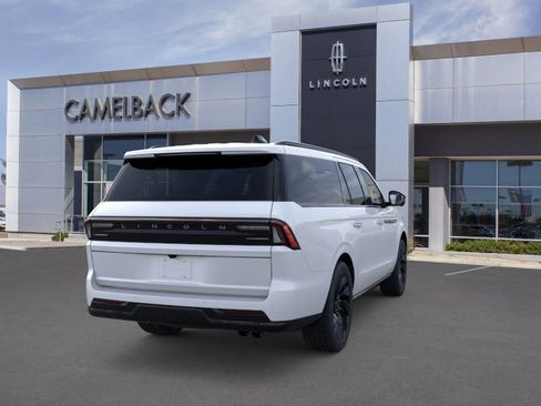 New 2026 Lincoln Navigator L Reserve w/ Jet Appearance Package image 8