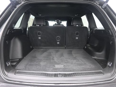 Used 2025 Jeep Grand Cherokee Altitude AWD/4WD image 26