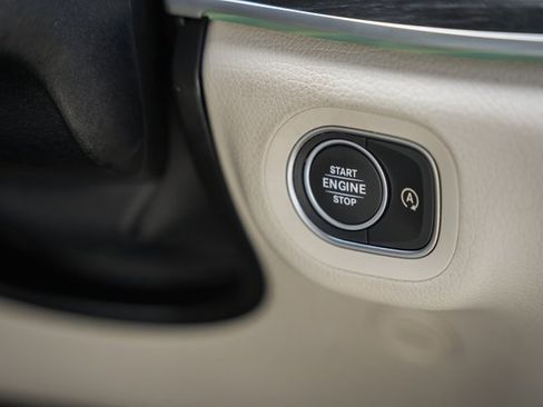 Used 2023 Mercedes-Benz GLS 450 GLS 450 image 28