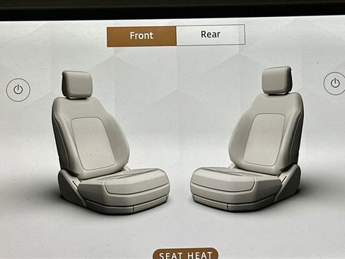 Used 2024 Land Rover Discovery Sport Dynamic SE image 26