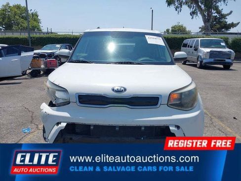 Used 2015 Kia Soul + w/ Audio Package image 21