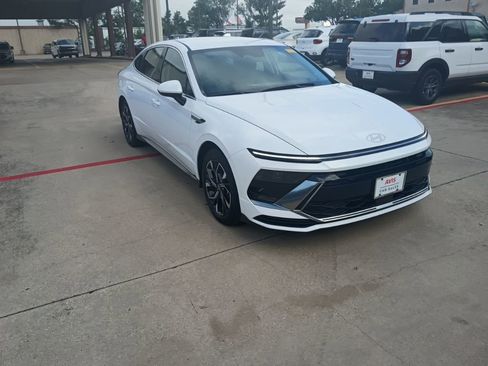 Used 2025 Hyundai Sonata SEL FWD image 6