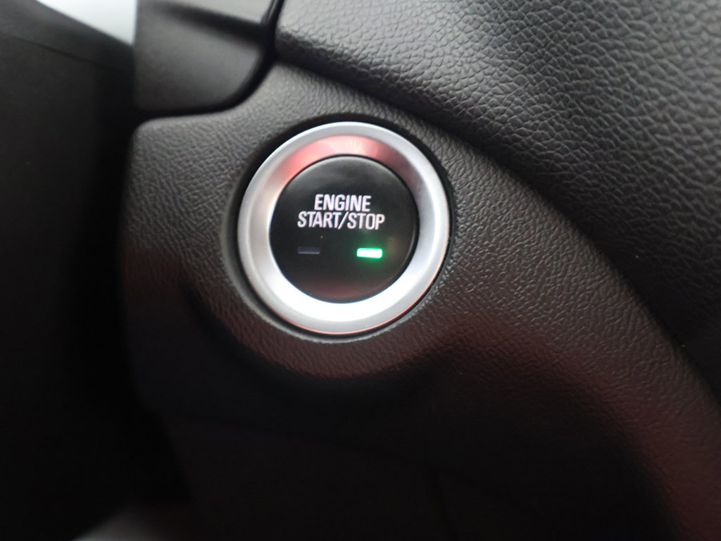 Used 2020 Chevrolet Equinox LT w/ LPO, Cargo Package FWD image 32