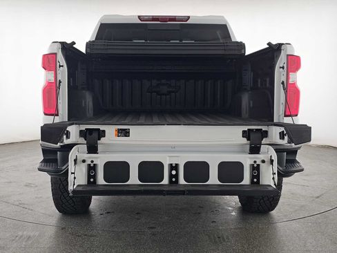 Used 2026 Chevrolet Silverado 1500 ZR2 AWD/4WD image 14