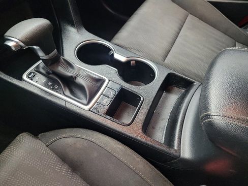 Used 2021 Kia Sportage LX image 26