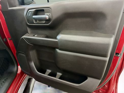 Used 2019 Chevrolet Silverado 1500 Custom w/ Custom Value Package image 33