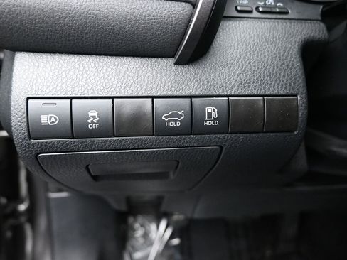 Used 2024 Toyota Camry SE image 20