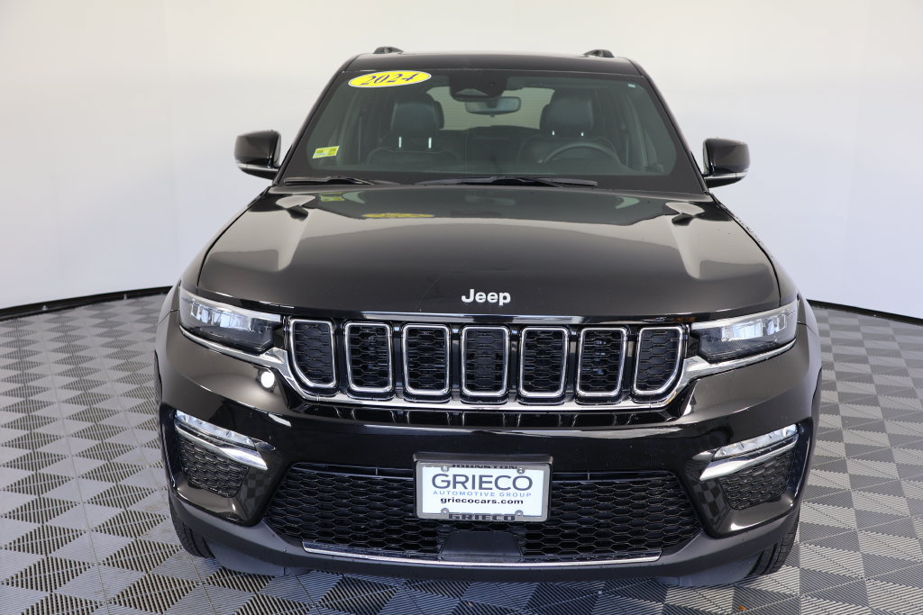 Used 2024 Jeep Grand Cherokee Limited AWD/4WD image 3