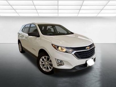 Used 2021 Chevrolet Equinox LS w/ LS Convenience Package