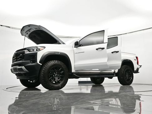 Certified 2024 Chevrolet Colorado Trail Boss w/ Advanced Trailering Package image 48