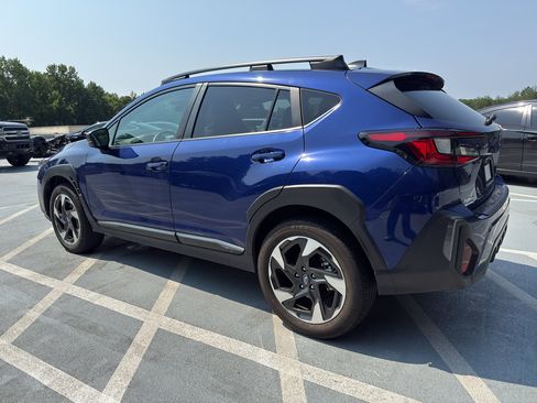Used 2024 Subaru Crosstrek 2.5i Limited AWD/4WD image 2