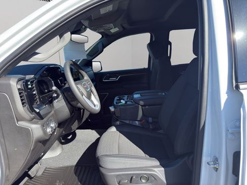 New 2026 GMC Sierra 1500 Elevation image 9