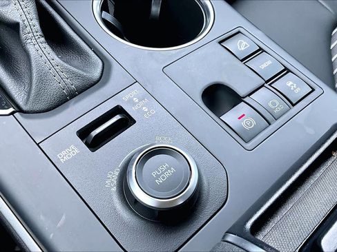 Certified 2026 Toyota Highlander XSE image 34