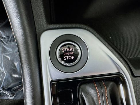 Used 2023 Nissan Sentra SR w/ SR Premium Package image 34