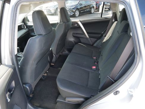 Used 2014 Toyota RAV4 XLE AWD/4WD image 11