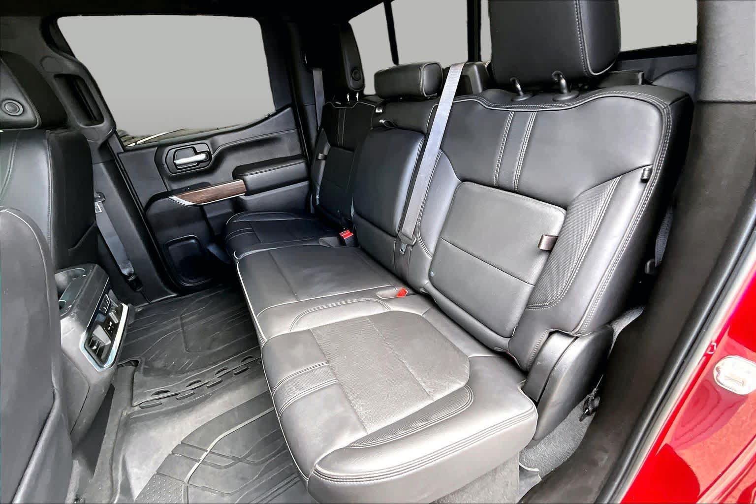 Used 2021 Chevrolet Silverado 1500 High Country w/ Technology Package AWD/4WD image 20