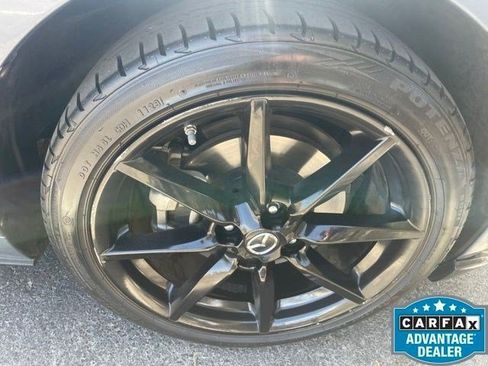 Used 2020 MAZDA MX-5 Miata Club RWD image 16