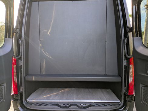 Used 2019 Mercedes-Benz Sprinter 1500 w/ Premium Plus Package image 10