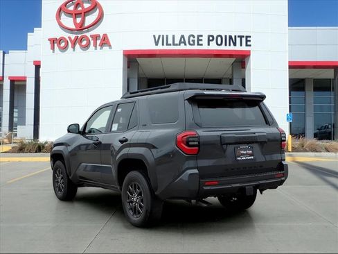 New 2025 Toyota 4Runner SR5 image 3