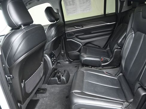 Used 2021 Jeep Grand Cherokee L Limited RWD image 14