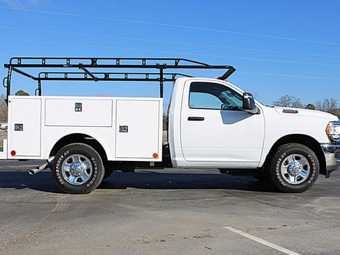 Used 2023 RAM 2500 Tradesman image 8
