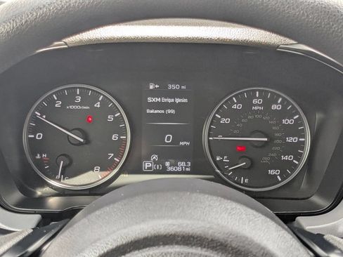 Used 2025 Subaru Crosstrek 2.5i Premium AWD/4WD image 18