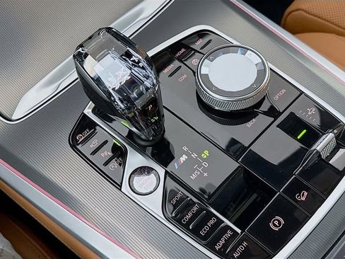 Used 2021 BMW X5 M50i w/ Executive Package image 17