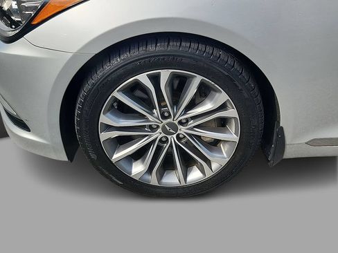 Used 2016 Hyundai Genesis 3.8 w/ Option Group 04 AWD/4WD image 8