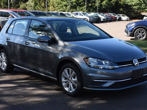 Used 2021 Volkswagen Golf 4-Door image 1
