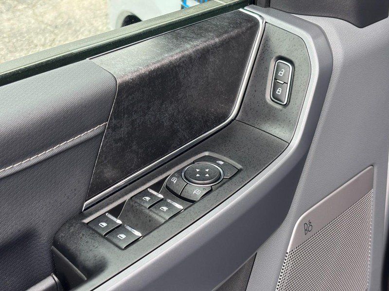 Used 2025 Ford F150 Lightning Flash AWD/4WD image 18
