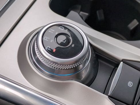 Used 2023 Ford Explorer XLT w/ Equipment Group 202A image 34