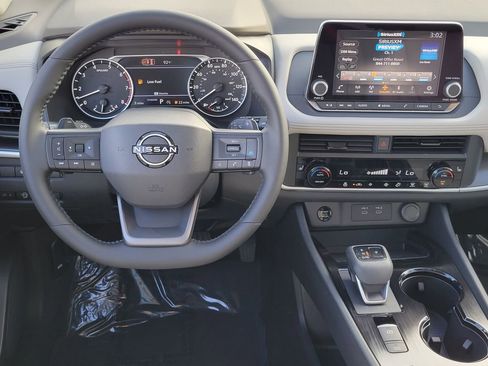 New 2026 Nissan Rogue Dark Armor image 5