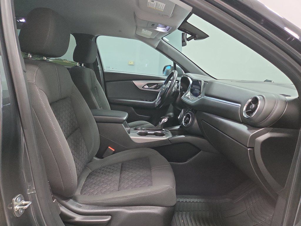 Used 2019 Chevrolet Blazer LT FWD image 18