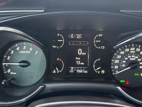 Used 2019 Toyota Sequoia Platinum image 25