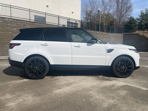 Used 2022 Land Rover Range Rover Sport HSE Silver Edition image 2