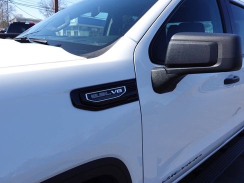 Used 2023 GMC Sierra 1500 Pro w/ Graphite Edition AWD/4WD image 10