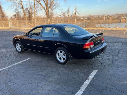 Used 1998 Nissan Maxima SE image 10