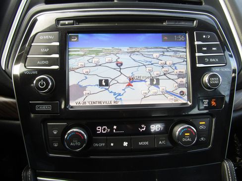 Used 2017 Nissan Maxima Platinum image 25