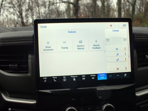 Used 2024 Ford Expedition XLT image 34