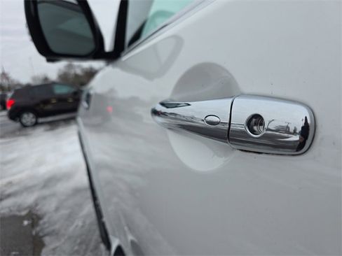 Certified 2024 Nissan Armada SL w/ Captain's Chairs Package image 30